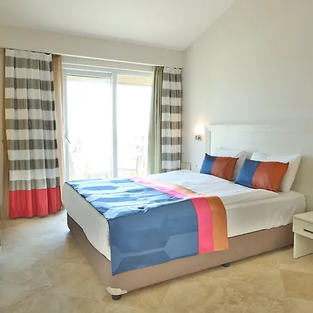 מלון Crystal Boutique Comfort Collection - Adult Only באלאק